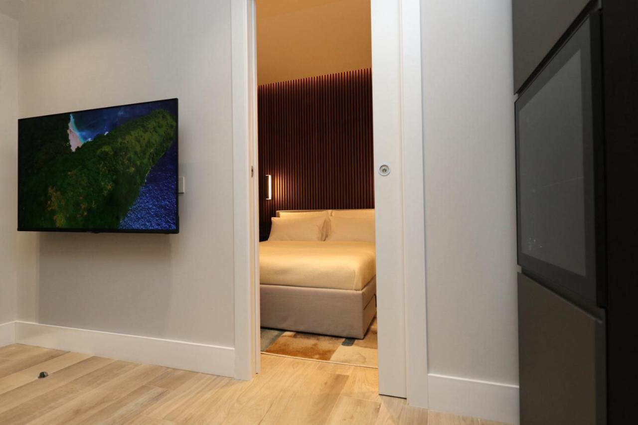 Renovated & Fully Equipped-Luxurious-2Room Fontana Suite, It Just Doesn'T Get Any Better! Olbia Exterior foto