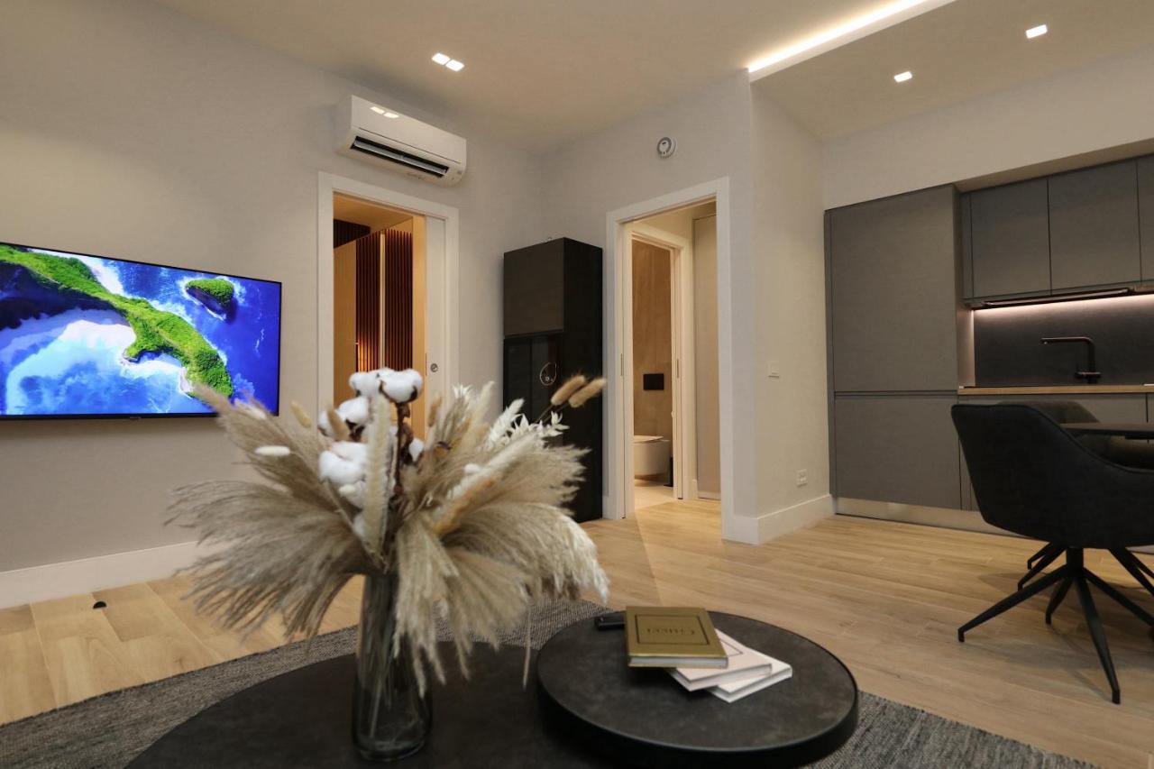 Renovated & Fully Equipped-Luxurious-2Room Fontana Suite, It Just Doesn'T Get Any Better! Olbia Exterior foto
