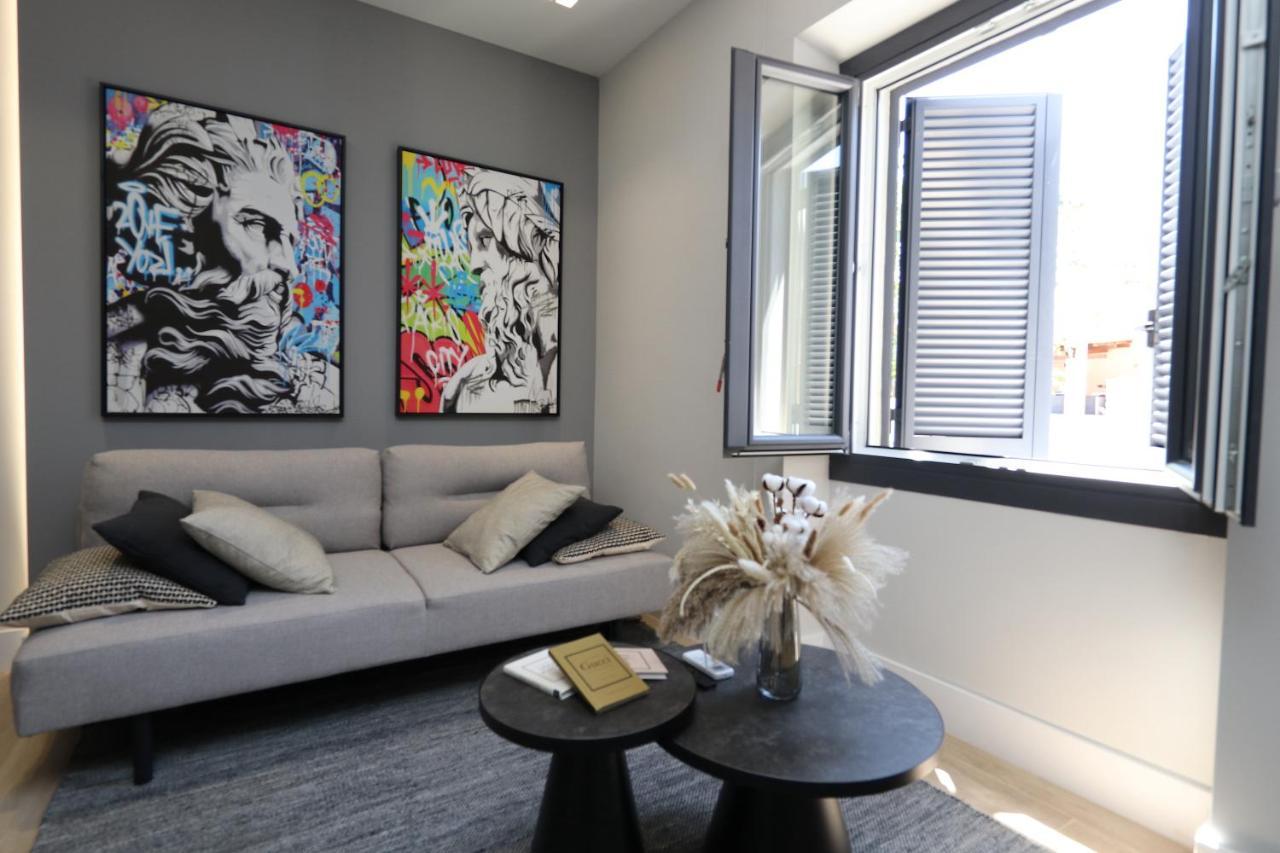 Renovated & Fully Equipped-Luxurious-2Room Fontana Suite, It Just Doesn'T Get Any Better! Olbia Exterior foto